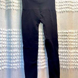 Spanx Look at Me Now Seamless Leggings with zippers